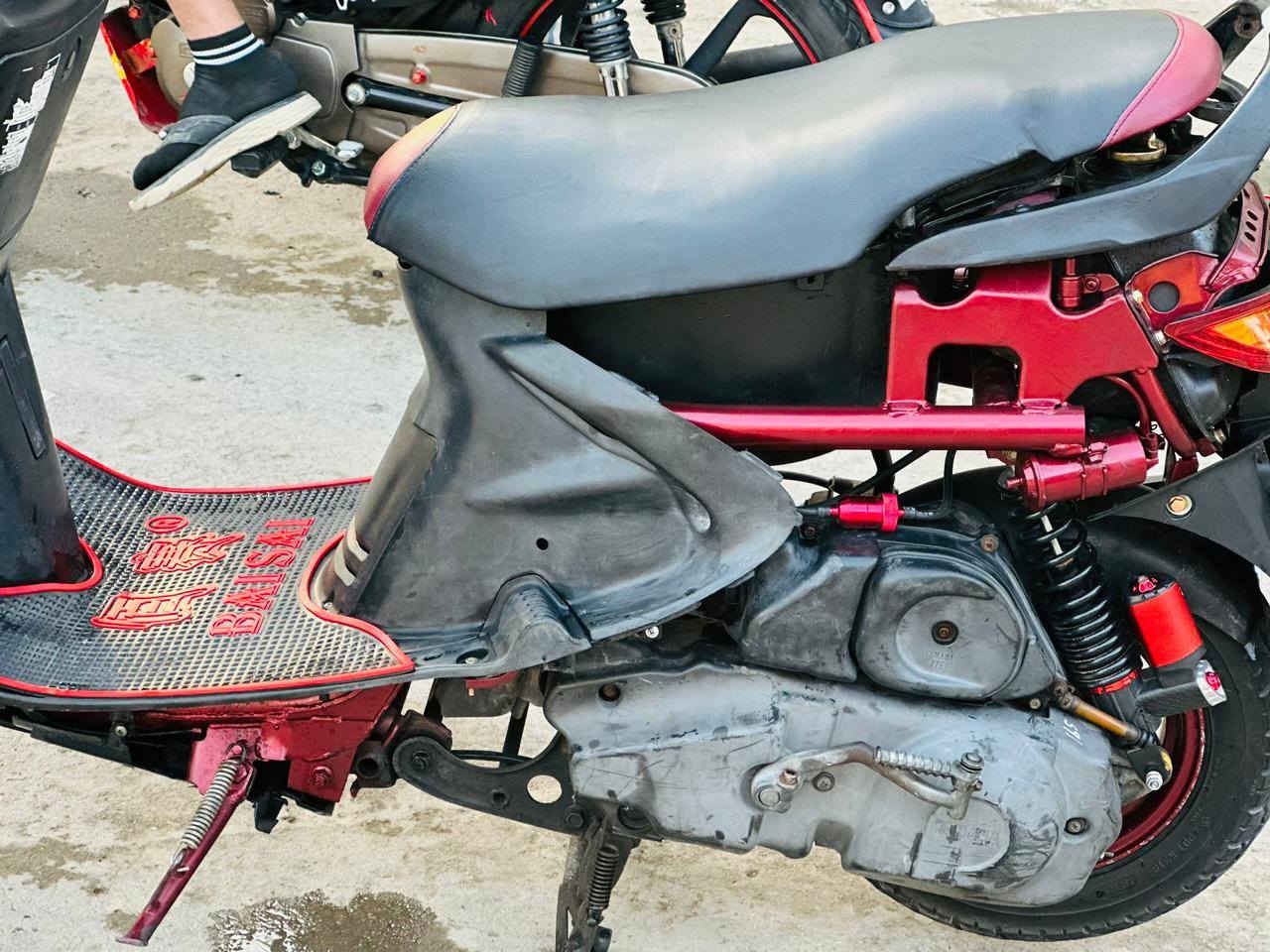 السلام عليكم شباب دراجه للبيع فرشه رمبه اول تبديلته دهن ارجه كفاله عامه شاصي مصبوغ حراري وياله حراري
الدراجه مخسوره عليه هواي حيل درجه مال جني والله فول شلعه ومعدل طيران  الدراجه  البيع السعره 600 وبيه مجال حك الجيه مكاني حله سياحي  ها ترهم مروس حسب القناعه  شعندك نزلي هاذه الرقم ***********
