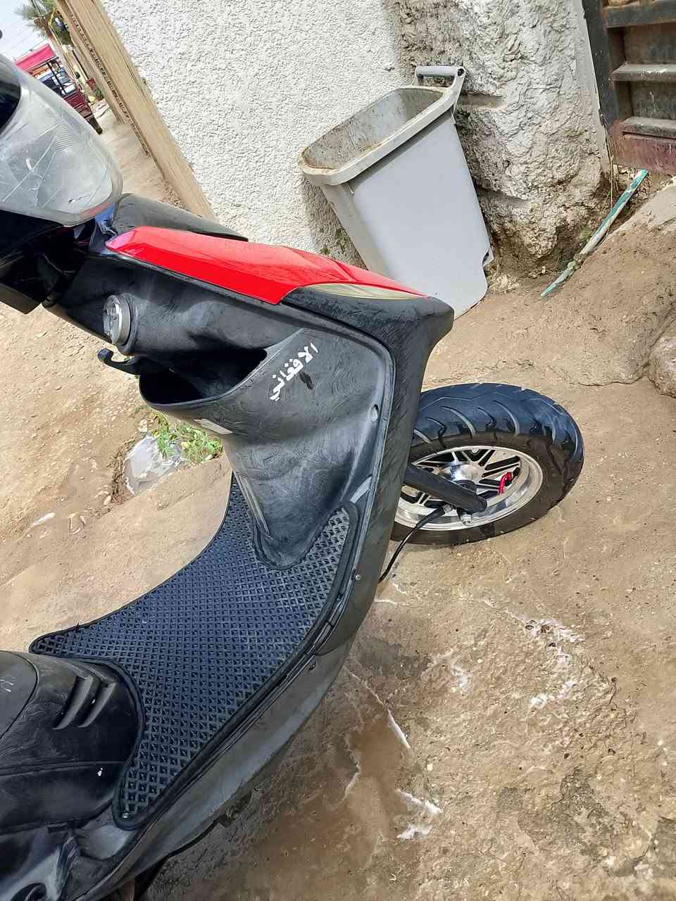 سلام عليكم درجة ماكس عدله كفاله بلاد دراجه تخبل من كلشي مكينه خرسه السعر 650 او بيها مجال الرقم ***********
