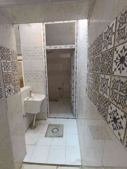 ⸻
🏠 دار للبيع – مساحة 80 متر (طابو صرف)

📍 الموقع:
الدورة – أبو دشير
قرب شارع 15 / شارع أبو حسين المضمد

🔹 المواصفات:
• طابق ونص زيرو
• استقبال
• مطبخ
• خدمات
• غرفتين نوم

📞 للاستفسار والاتصال:
***********
