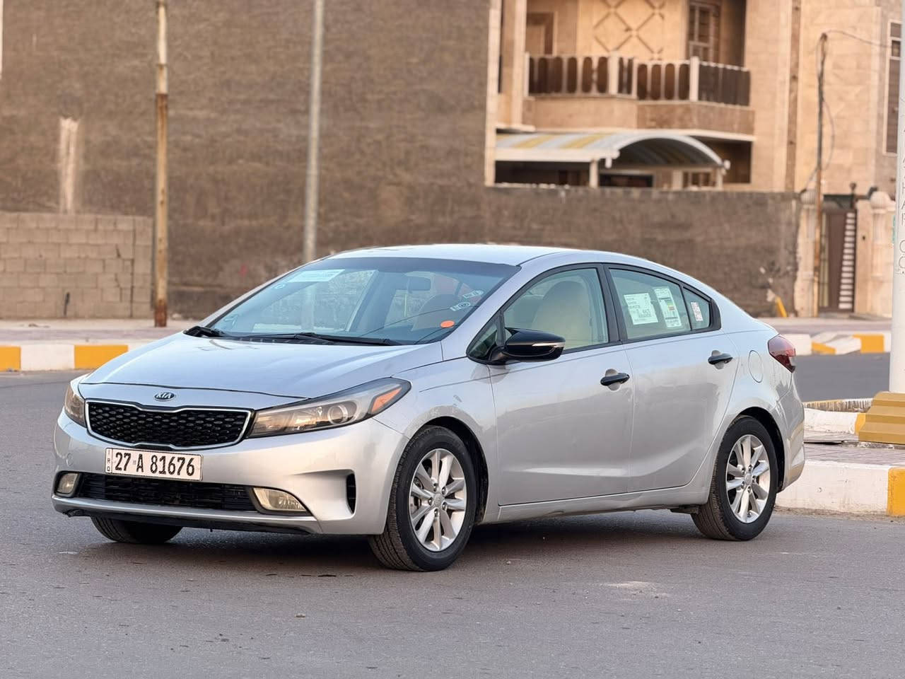 يا الله 
الهم صلي على محمد والي محمد 
كيه فورتي
موديل :2018 
وارد امريكي 
حادثه بس بنيد بدون داخل 
ممشى:100الف
السياره جديده كير مكينه حداديه 
مكانه:ناصريه مركز 
السعر:118
للستفسار: ‭0782 284 0896‬

‭0776 455 4797‬
