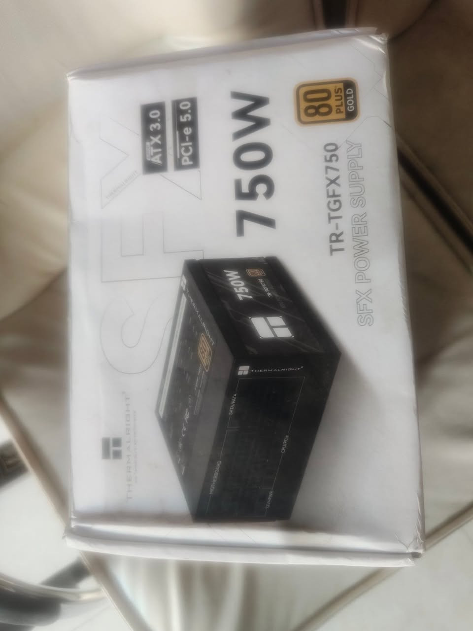 بور سبلاي ومبرد عملاق 
من ماركه Thermalright
ب120 الف


**إذا كنت صاحب هذا الإعلان وتريد حذفه لأي سبب، رجاءا أرسل رسالة إلى الدعم الفني**