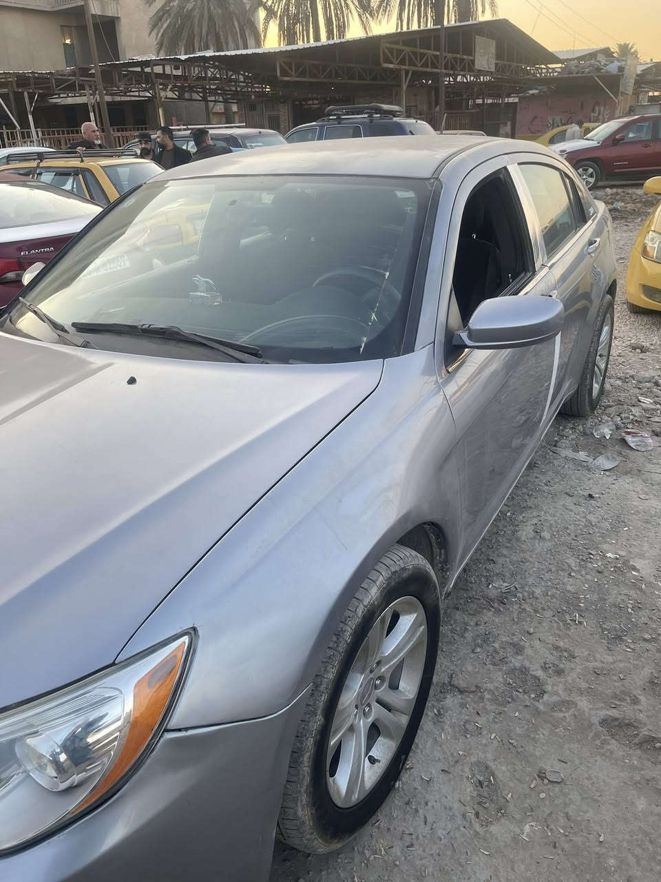 يالله السلام عليكم للبيع  c200 مديل ٢٠١٣  مكينه v6 3600 لون سلفر السياره حلو ه وخير من الله بس بيها نواقص شويه ب ١٠٠ الف يكملن 
مكان السياره بابل الحله 
السعر ٦٥ وبيها مجال 
وماتوقع اكو هيج سعر  جوه السوك والله 
الاستفسار ***********
