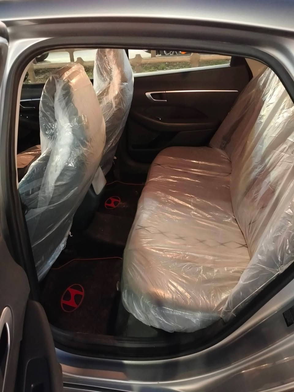 سوناتا موديل 2022 بغداد حره تحويل مباشر وارد امريكي حادثها  بنيد و جاملغت الامامي وبابين مبدل بدون دواخل وسونار داخل المنشور مواصفات شاشه كبيره كامره دوار تحكم استيرن حاجب لايت ويل كب كروم ثلاث انظمه قياده تحكمات مكينه 2500 السياره جديده وجاهزه مابيه نقص ماشيه 85 حداديه تخم تاير تبريدد
مكاني كربلاء المقدس 
بيع ومراوس بخدمتك
السعر 140 وبيهآ مجال بسيط
للأستفسار اكثر رقم الهاتف
 ***********
