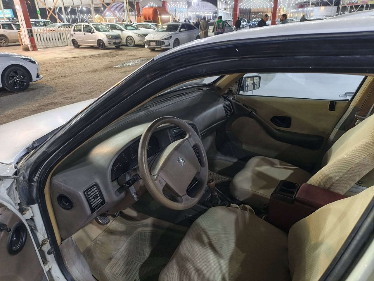 سلام عليكم بيجو 405 اللبيع رقم قاسية بسمي جاهزه من كلش موديل 2009 السعر 32 بيه مجال ***********
