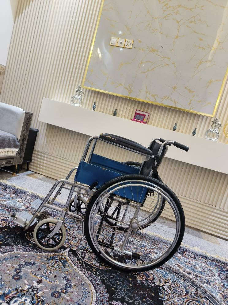 عربانه نضيفه الاصليه جديده جاهزه مابيه نقص سعره 75 الف المكان كربلاء الاستفسار *********** كربلاء, العراق
