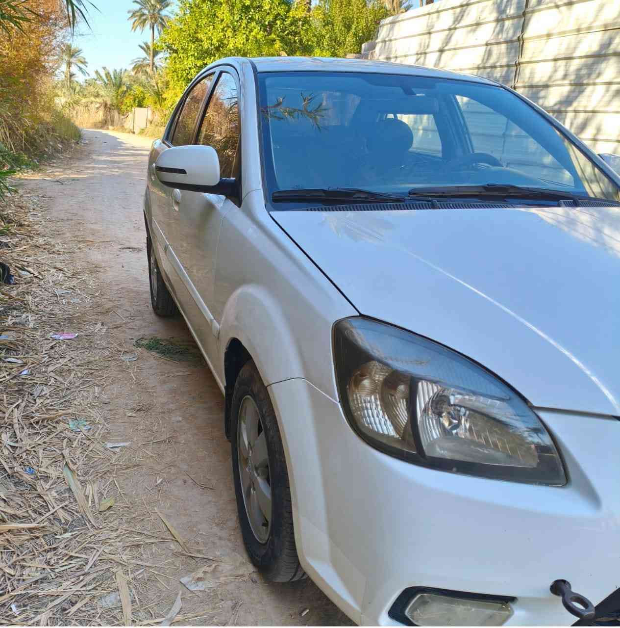 كيا ريو خليجي بسمي مالجناي مكينه1600جديده صاريومين من شديتها رقم واسط مكفوله ماعده قبق الجنطه الاستفسار على هذاالرقم ***********
