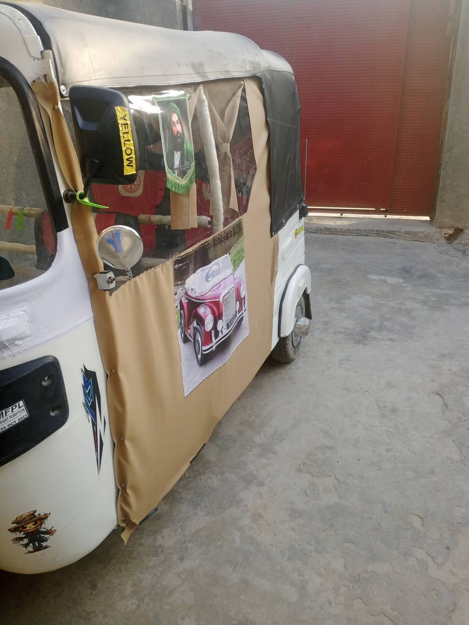 السلام عليكم تكتك 16داخله على 17محرك 20تكتك معمرة تكتك حلو فول اوراق  العنوان بغداد السعر 3700رقم ***********
