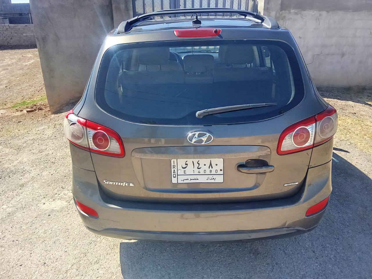 سيارة سنتافي 
موديل ٢٠١٢
امريكي ( ٥ ) راكب 
ضررها الچاملغ الأمامي من جهة السائق 
ماشيه ١٨١ الف 
رقم بغداد 
سنويته تسقط بشهر ١١  / ٢٠٢٦
سعر 125
‏‪0783 277 1107‬‏
