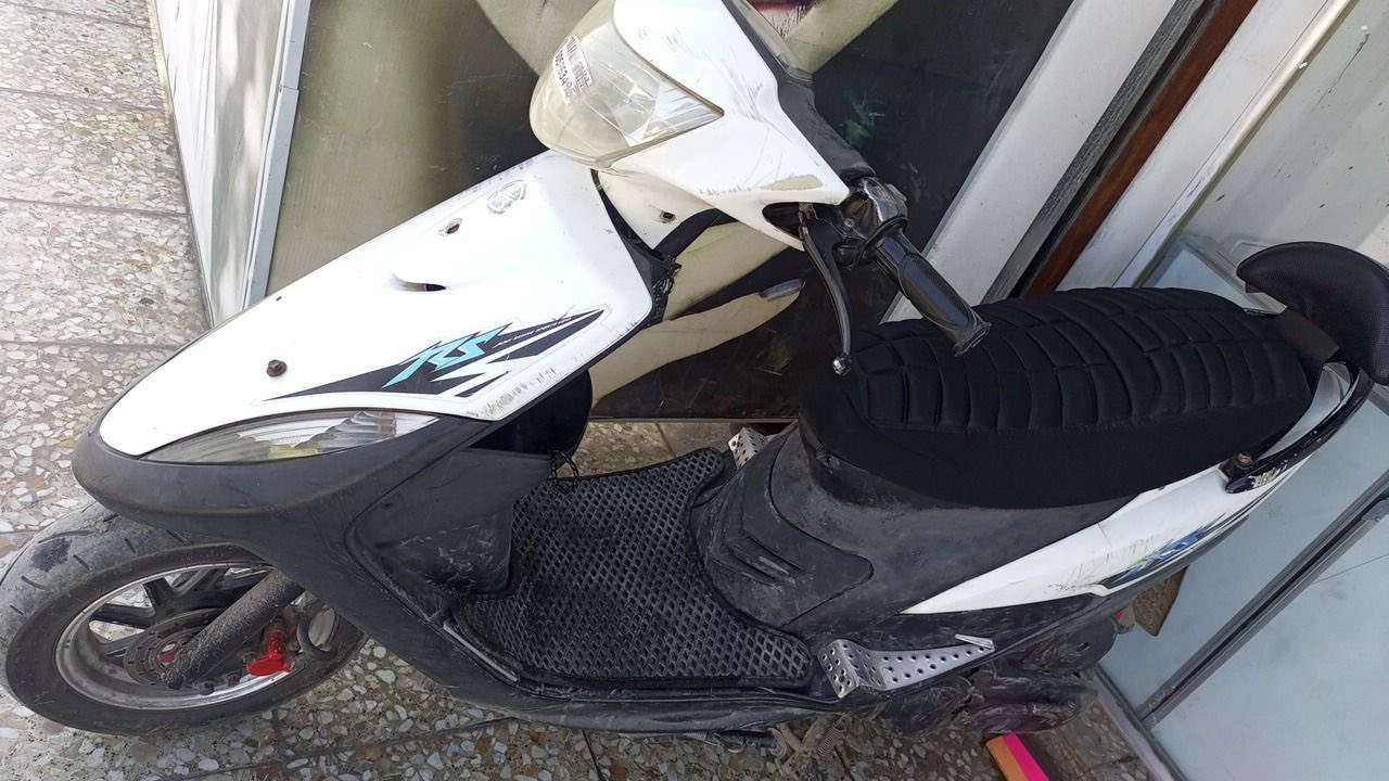 السلام عليكم
ماكس عدله للبيع  السعر ٤٠٠ و بيها مجال
مكاني الغزاليه و للتواصل ***********
