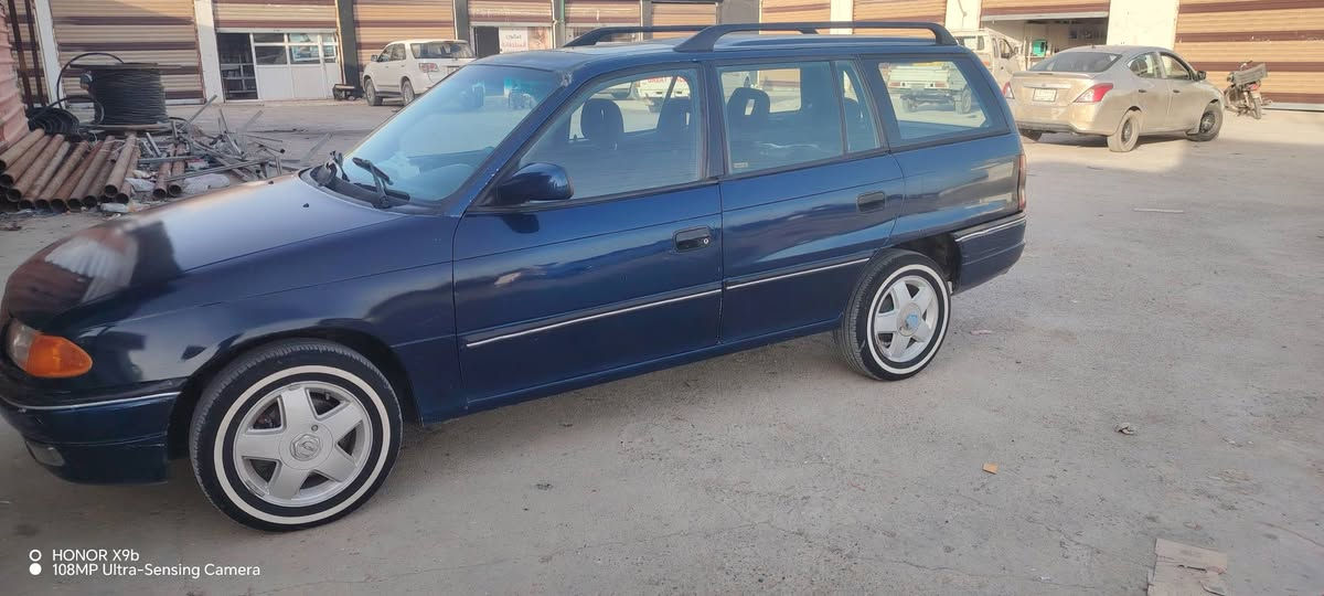السلام عليكم ورحمة الله
اوبل استرا للبيع محرك
20 رقم بغداد
سنويه 2028شرط التحويل السعر
45 ورقة وبي مجال ***********
