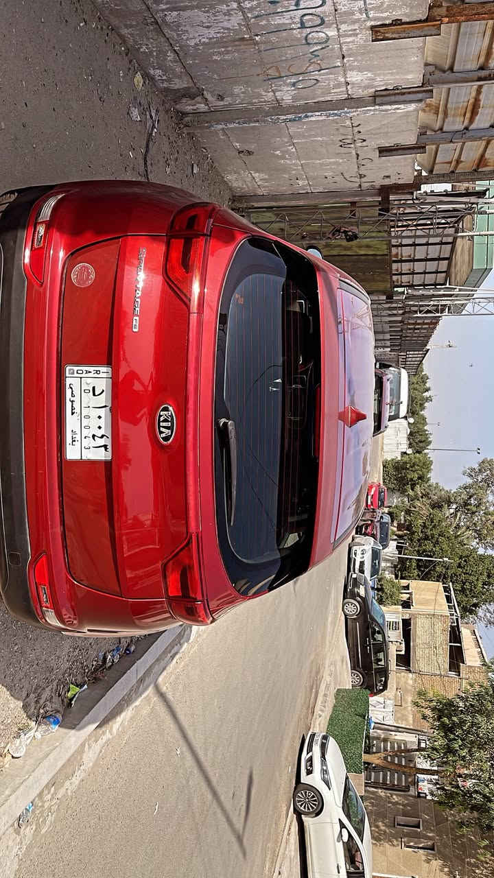 السلام عليكم للبيع سبورتج موديل 2019 وارد امريكي رقم بغداد باأسمي محرك 2400 Gdi ماشية 54 وقابله للزيادة سيارة نظيفة 
مواصفات عاديه
شاشة صغيره لمس 
كامرة دواره 
تحكمات فول
كروس مثبت سرعه 
شاشه لمعرفة اعطال السيارة
مانع تزحلق 
مانع انحدار 
حادثها جاملغ وبنيد 
تخم تايرات جديد وباتري جديد شادلهن
مكان السيارة بغداد شارع فلسطين
السعر 156 وبيها مجال
للاستفسار *********** وبي واتس اب هم

