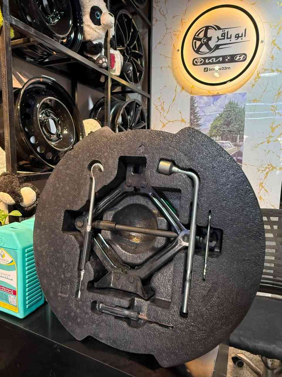 عرض الفلينة المتكاملة –  بـ 25 ألف بس!
شنو بيها العُدة؟
 🔩 درنفيس .
 🔧 صبانة كاملة تلزم كل شغلك.
 ⚙️ جَك ويَدة 21 أصلي.
 📏 أحجام مضبوطة من 15 للـ 17.
🚗 ترهم لسيارات:
(بيوايدي - إلانترا - فورتي - سيراتو) ولأغلب السيارات!
💵 السعر: 25 ألف بس!
🚚 توصيل موجود لكل محافظات العراق (من الشمال للجنوب وباب بيتك).
📞 للحجز والتواصل (واتساب + اتصال):
📲 ***********
