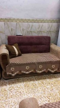 تخم تركي 10 مقاعد  نضام سرير ومخزن للبيع  مكان بغداد الجديده  سعر 350 ...