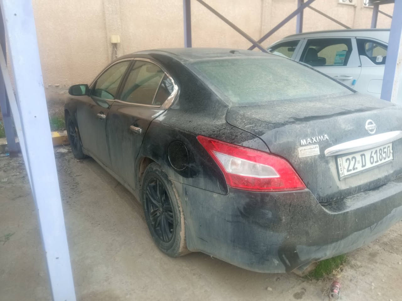 مكسيما 2012 سعر 85 وبيها مجال نظيفة ديالى بعقوبة ***********
