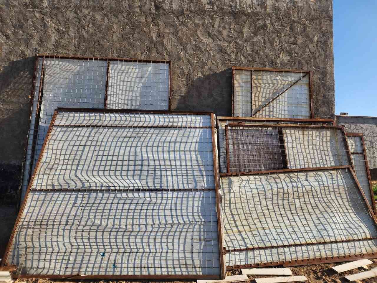 حديد شخاط انج ونص في ٣ انج ثقيل ب١٥
شخاط انج ونص في ٣انج وسط ب١٣ونص
حديد شخاك ثقيل ٢انج في ٤انج ب٢٦ طول ٦متر وال٥متر ب٢٣
حديد مربع انج ونص مغلون ب٦ونص طول ٣متر
حديد مربع ٣ انج ٣متر ب١٧ونص
جينكو ٢متر ب٦ونص
جينكو ثقيل ٦متر و٥م ب٢٦
جينكو خفيف ٦متر ب١٣ونص
ابواب طلاكتين سيم مربع امريكي ٦متر ب١١٠
ابواب طلاكتين سيم مربع امريكي مترتين ونص ب٩٥
قواطع سندويج ٢في ٣متر ب٩٥
كروسات او جسوره ٦و٧متر ب٦٥
و٨و٩متر ب٩٥
سندويج جداري ٣متر اله ربع تقريبا ب١٧
سندويج سقف المتر ب٧ونص
دروجه حديد جديد ومستعمل باسعار مناسبه
المسيب حي المعلمين٣ طريق سيد ابراهيم بعد السكه بكيلوين تقريبا بعد اسلاك الضغط العالي ب٢٠٠م 
بيت على جهة اليمنى
***********
يرجى الاتصال قبل المجيء
