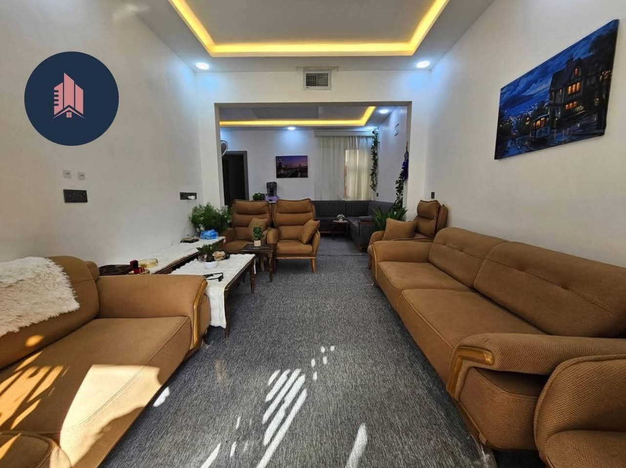 للبيع او معارضة
✅حي القادسية الثانية بفرع مرطبات الرافدين

⬅️️ مساحـة 100متر 

⬅️️الابعاد 5متر ❌️ 20متر

⬅️ الإتجاه قبلة

⬅️شارع صبه ١٠متر

⬅️️سند طابو ملك صرف 

⬅️️طابقين ٤غرف نوم 

⬅️️بناء حديث 2025

⬅️الطابق الاول:
 غرفة نوم إستقبال مطبخ هول صحيات كراج مناور صحيات خارجية

⬅️الطابق الثاني:
 ٣غرف نوم هول صحيات بلكونة بيتونة 

تفاصيل اكثر يرجى مراجعة المكتب

للاستفسار الاتصال 

📞***********

***********‬
