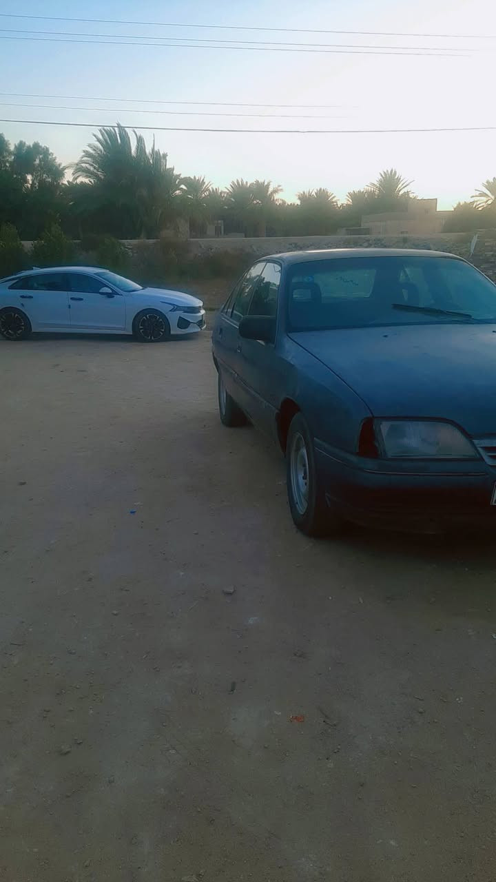 اوبل موديل ٨٩ رقم انبار بسمي ثاني يوم مداور سياره سنويه جديده سياره شرط محرك كير تخم تاير مابيهه اي نقص السعر ١٨ وبيهه مجال  ***********
