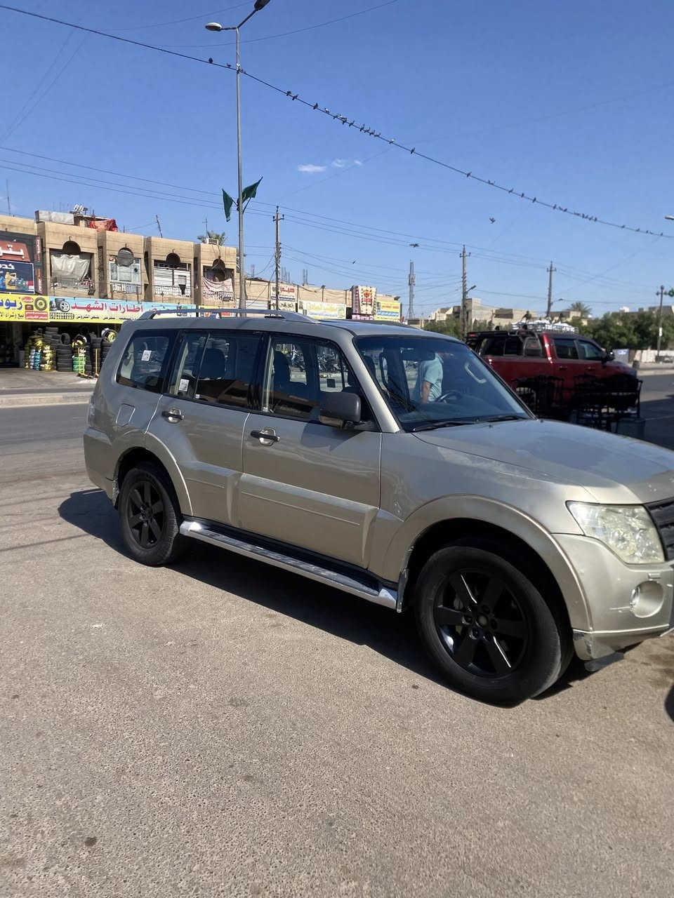السلام عليكم 
باجيرو موديل ٢٠٠٨ 
كفاله عامه 
صدر كير محرك تبريد كله كفاله 
تخم تاير جديد 
سياره خير من الله 
ماشيه ١٨٥ الف 
مكاني بغداد حي العامل 
***********
