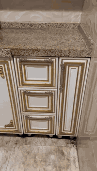 السلام عليكم
كاونترات مستعلمة للبيع 
للاستفسار الاتصال على هذا الرقم ***********
