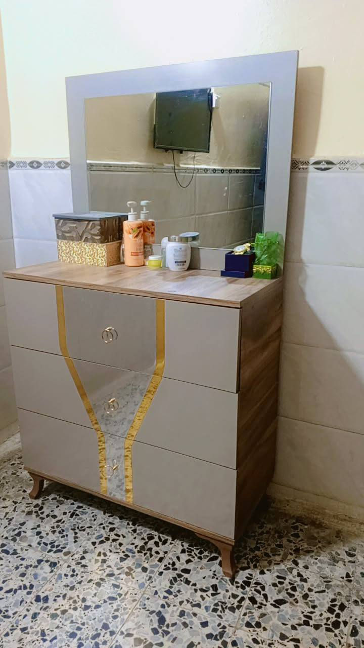 غرفة نوم تركي خمس قطع للبيع عنوان زعفرانية سعر ٥٠٠وبيها مجال بسيط


**إذا كنت صاحب هذا الإعلان وتريد حذفه لأي سبب، رجاءا أرسل رسالة إلى الدعم الفني**