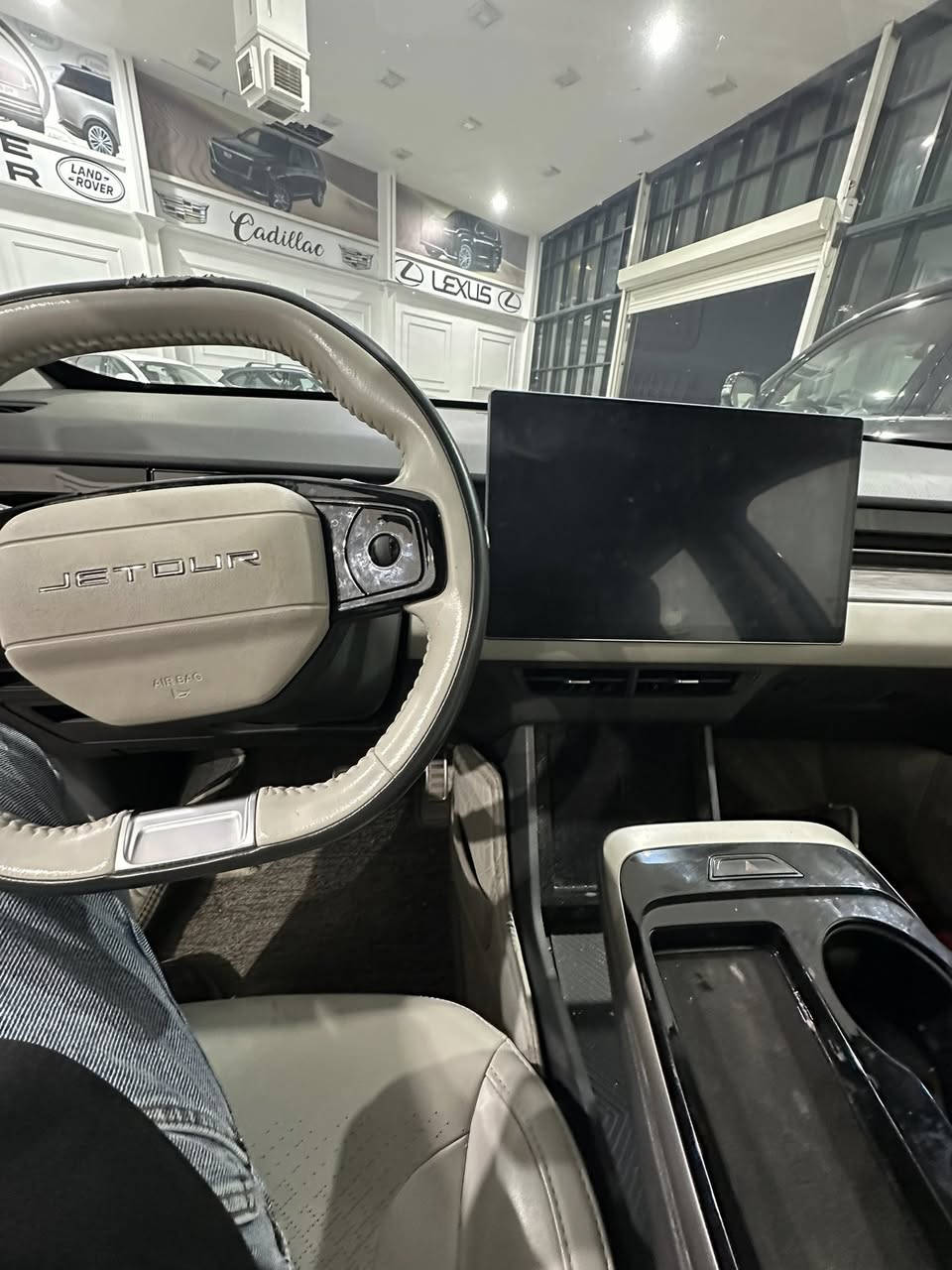 جيتور موديل 2024 لكجري فول رقم بغداد مكفولة كفالة عامة 23 ميلون و 500 وبيها مجال ل استفسار ***********
