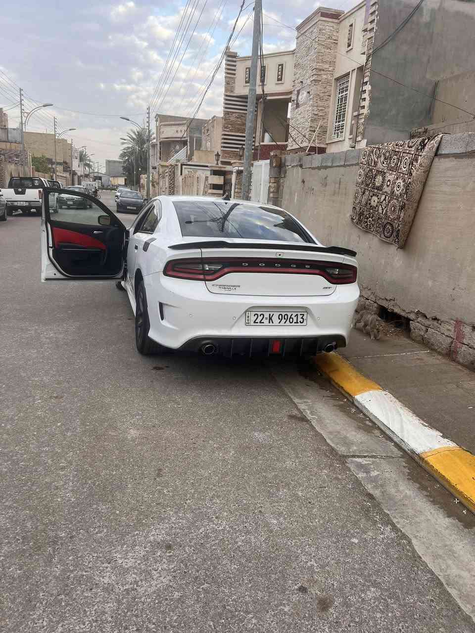 سلام عليكم 
للبيع دوج چارچر موديل 19 فئه GT 

معروفه مواصفات ال GT 
سياره جاهزه احلا من الصور دينار ماتصرف عليها  
سياره كير محرك صدر تبريد كله كفاله 
سياره وارد امريكي داخله كلين 
هنا بالعراق صار بيها بارد جدا قليل +صبغ حك شبر وصور السونار موجوده بالمنشور 
ماشيه 80 ميل 
السعر 235$بي مجال 
المكان بغداد 
***********
