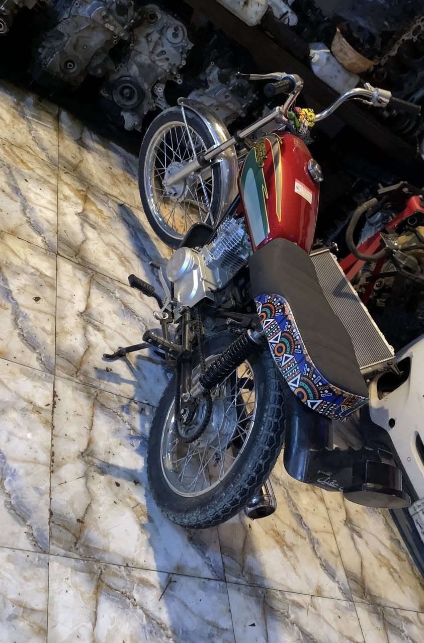 سلام عليكم شباب دراجه تعمير جيديد سيجي نامه الدرجه خير من لله مكاني البصره الحباسي ‭٠٧٧٦ ٢٥٤ ٨٠١٣‬ وتساب السعر خاص الدراجه ادوات
