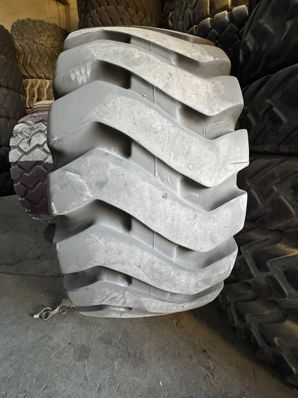 سلام عليكم ورحمة الله وبركاته)
تايرات باله مستورد احجام مختلفه

٣٣-٦٥-٣٥

٢٥-٥-٢٩

٢٥-٥-٢٦

٢٥-٢١٠٠

٢٥-١٨٠٠

٢٥-٥-٢٣

٢٥-١٦٠٠

العنوان نجف الاستفسار*********** واتساب

حيدرالجبوري
