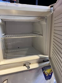 ثلاجة مستعملة • تبريد وفريزر كامل • بغداد الجديدة