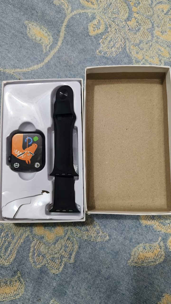 ساعات سمارت وساعات الكتروني // شوفو الستوري
الاسعار مكتوبة جوة الصور 
الحجز على الخاص او الواتساب 
***********
التوصيل كل محافظات العراق 3 الف
