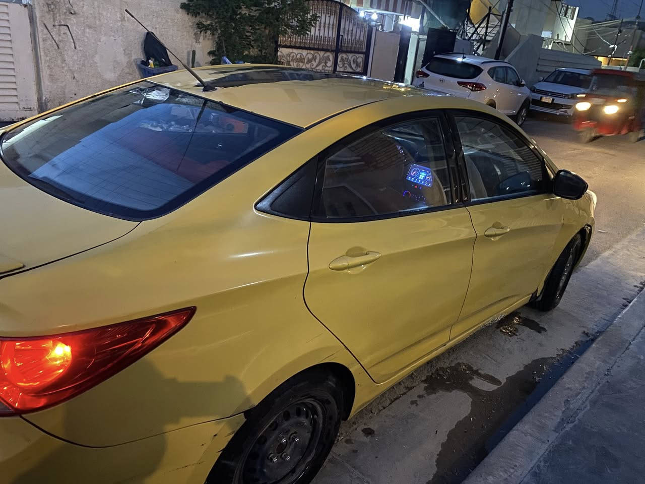 السلام عليكم
اكسنت 2015 خليجي مكينة دوش1600

رقم بغداد

حادثهة ربع قبغ الجنطة مسحوب نفسة(مأشرة بالصور)

جاملغات امامية مبدلات ثنينهن والاصليات موجودات عندي يحتاجن تعديل الاصليات.

شبر بالدوسة عكس السايق مصلحة.

تبريد ثلج (منضومة جديدة)

صدر جديد امامي خلفي.

لا تبخير ولا تنقيص 

السعر78$

مكان السيارة بغداد-الغزالية

السيارة ب اسمي تحويل ثاني يوم

***********
