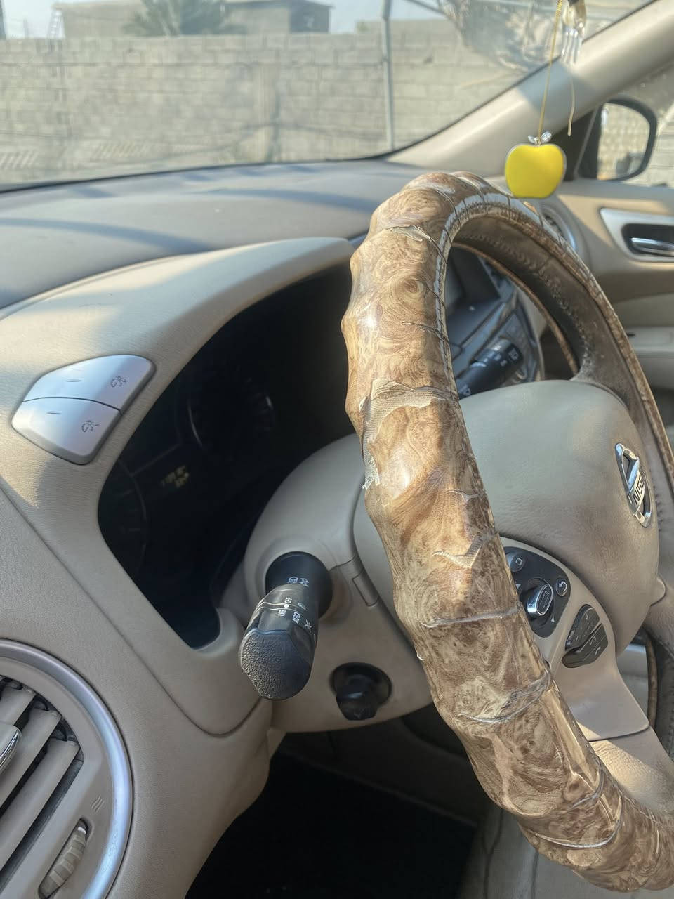 من رخصة الادمن
سياره باثفندر 2014مكفوله من كلشي ومن الصبغ بس بيها طخات خفيفه كلش حتى مامبينه تبريد على ميكانيك كله كامل مكمل السعر 100 وبيها مجال قليل للاستفسار 

‭0770 557 5784‬
