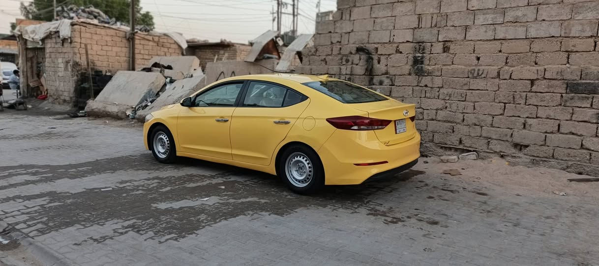 السلام عليكم  النترا
موديل 17
كير ومكينه مكفولة
صدر امامي خلفي نضيف
تخم ويل وتخم تاير 
تحكمات جهتين
السيارة جاهزه بدون نقص 
مصفره هيئه وغرامات
تحويل مباشر
رقم نكليزي 

السعر 128 وبيهه مجال قليل

مكانهه كربلاء

***********
