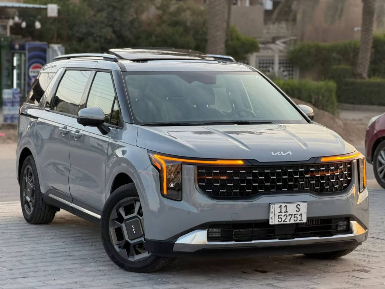 ياالله

السلام عليكم 

كيا كرنفال هايبرد 2025 SX  بلاك ادشن برستيج وارد امريكي 

Kia Carnival Mpv Sx Prestige 2025 1.6 Hybrid

                  Hybrid حجم المكينه : 1.6 تيربو + هايبرد 

         المسافه المقطوعه : 13000 ميل

            الضرر : بنيد دعاميه مبدلات نفس الون

             حالة الايرباك : دركه + دشبول 

#مواصفاتها 

1.شاشه

2.كامرات 360

3.بصمه

4. بنوراما فتحتين

5.ويل كب اسود

6. تشغيل عن بعد

7.حساسات خلفي امامي

8.بيبان كهرباء

9.لايتات لد

10.لايتات زنون

11.بكلايتات لد

12.اشاير بالمري

13.رادارات 360

14.كشنات جلد 

15.ثلاث قطع تبريد

16.هيترات بالكشنات حار بارد امامي خلفي

17.هندبريك بصمه

18.شحن وايرليس

19.هيتر بالاستيرن

20.كشافات 

21.مري شفط

22.كشنات كهرباء امامي خلفي

23.كشن السايق ميمري

24.تحديد مسار

25.نظام ايكو سبورت عادي

26.كامرات محيطية داخل السياره

27. كشنات خلفيه 

فول موصفات 1/1 جاهزه مرقم بغداد 

  

تفاصيل اكثر هذا رقمي *********** تحياتي 

مكاني السياره النجف الاشرف
