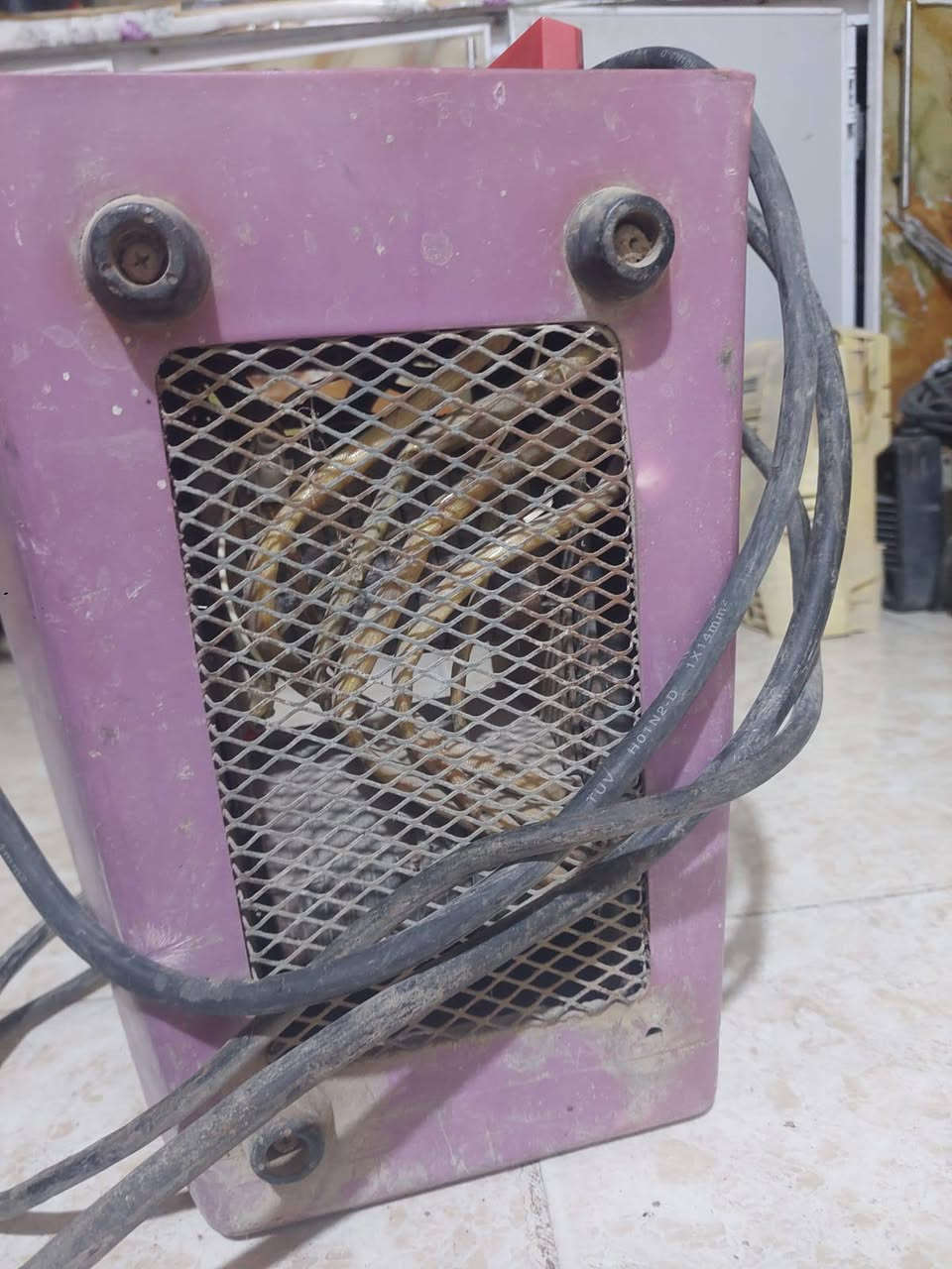 سلام عليكم مكاين لحيم شغالات للبيع
شرط فحص ثنينهن سعرهن 125
***********
