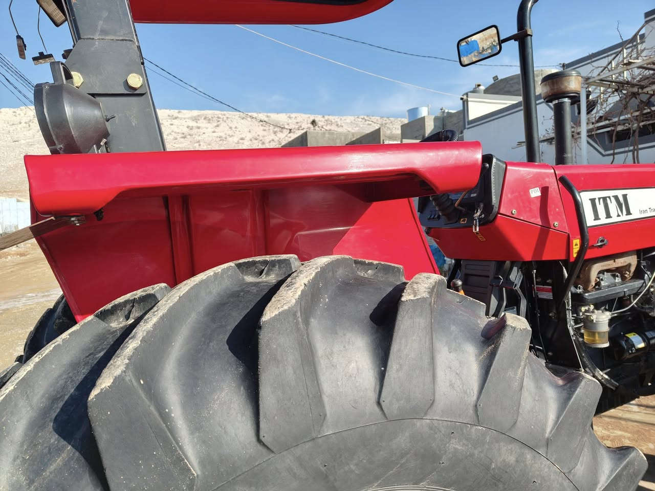 ئەم تراکتۆرەمان هەیە بۆ فرۆشتن مۆدێلی 2025سۆپەرە 485،ماشاللە لۆک لۆکە  424سەعات عیشی کردووە سیحریشی 137گەڵاو معامەلە ژم ***********ئاسیا***********
