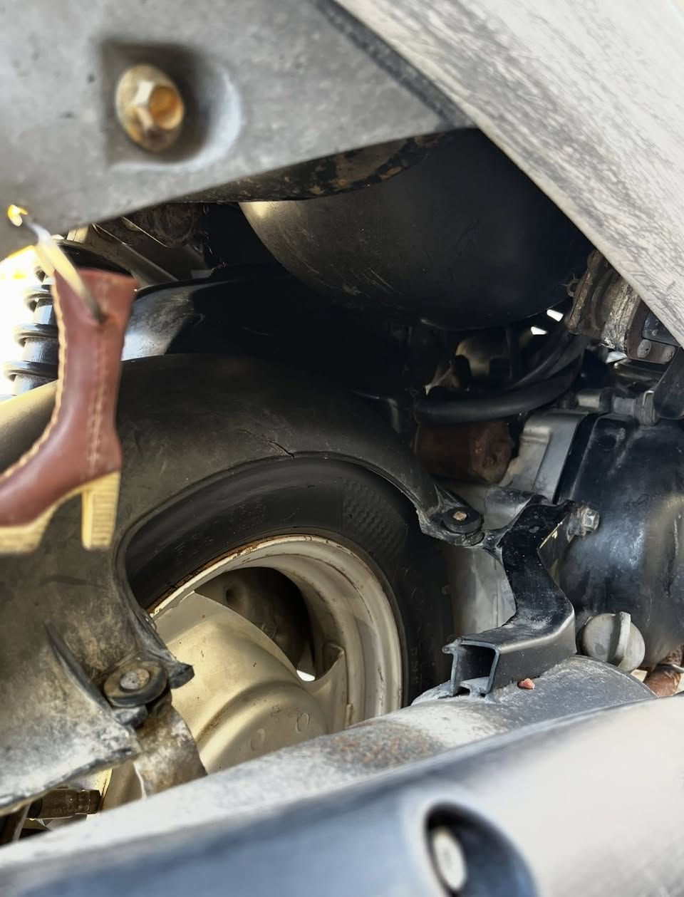 السلام عليكم ماكس منغولي للبيع الدراجه مكفوله كفاله عامه كفر بلادي مكينه بلاديه سلف بلادي كابريته بلاد والدراجه مامتعوبه خرسه كلشي شغال كهربأيات مابيه نقص وملاحه حلو الدراجه بيع بدون غراض البيه السعر 700وبيه مجال للشراي مكاني كربلاء طويريج مامتواجد عل فيس الرقم ((***********)) المو شراي لايتعبني فدوه 🤍🕊️
