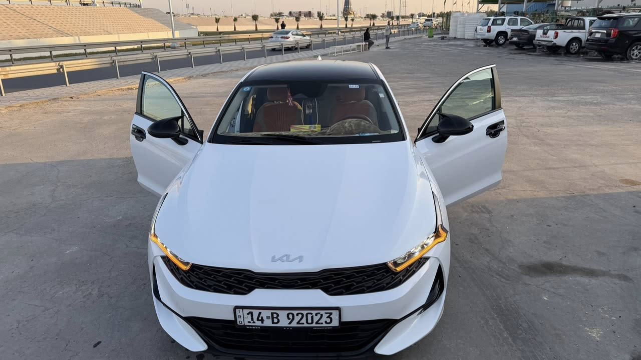 كي فايف 2023 فول موصفات وارد أمريكي بيها بارد الباب الخلفي
حساسات خلفي وأمامي وجوانب

نظام إنذارات بصمه تحكم سرعه ورادار

اربع فئات سرعه صندوق ذكي وباقي التفاصيل السعر 180 بيها مجال بسيط

الاتصال ***********
