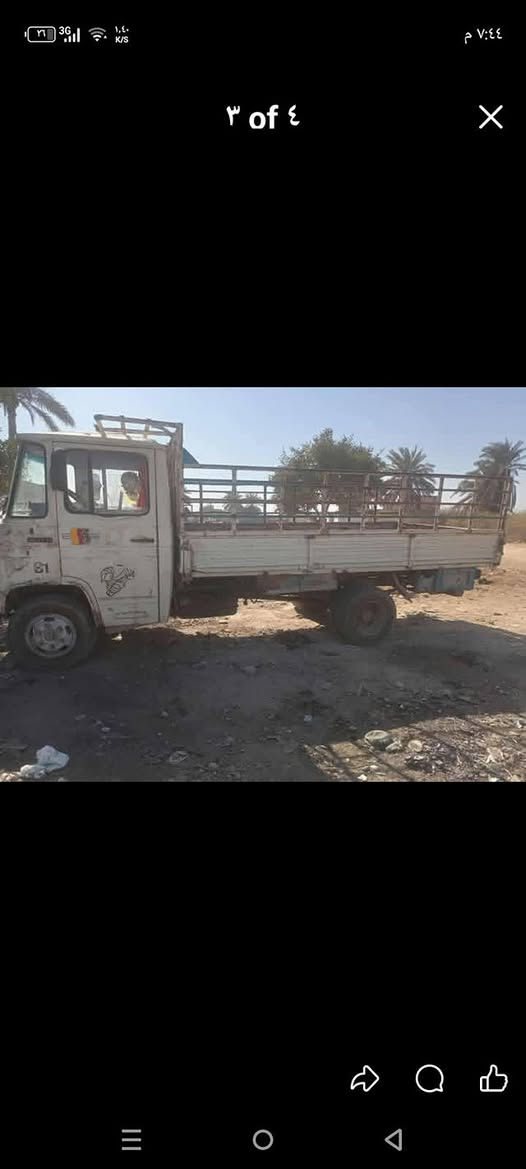 سلام عليكم للبيع مرسيدس أخرس موديل 81 مكينه لاابخار ولااتنقيص كير17جوزه اكسن 8دبه تخم تاير جديد دوشمه جديده سنويه نافذة 24عظم عاج تحويل مباشر ***********
