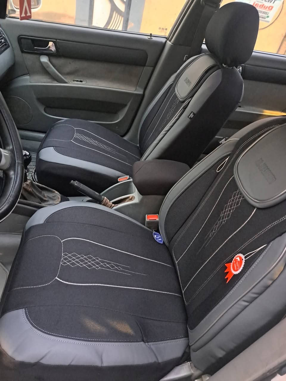 السلام عليكم للبيع اوبتره شوفر ليت موديل 2011 رقم اربيل سنويه جديده لل 32 هزه وفحص جديد محرك كير شرط تايرات طخم جديد صار عشين يوم منشديتهن طخم ويل كب بيها جاملق واحد صبغ بدون داخل مكان السياره موصل جانب الايسر للستفسار اكثر الرقم الهاتف كورك *********** /// اسيا ***********
