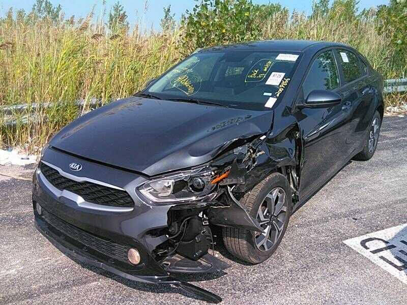 كيا فورتي 2019 وارد امريكي بدون ايرباك صوره الحادث موضحه بسونار المواصفات عاديه بدون فتحه وبصمه تحكمات استيرن تبريد تدفئه شغاله صدره نظيف رادار امامي كامره خلفيه 
السياره شادله زنون عارضه 127وبيه مجال 
***********
