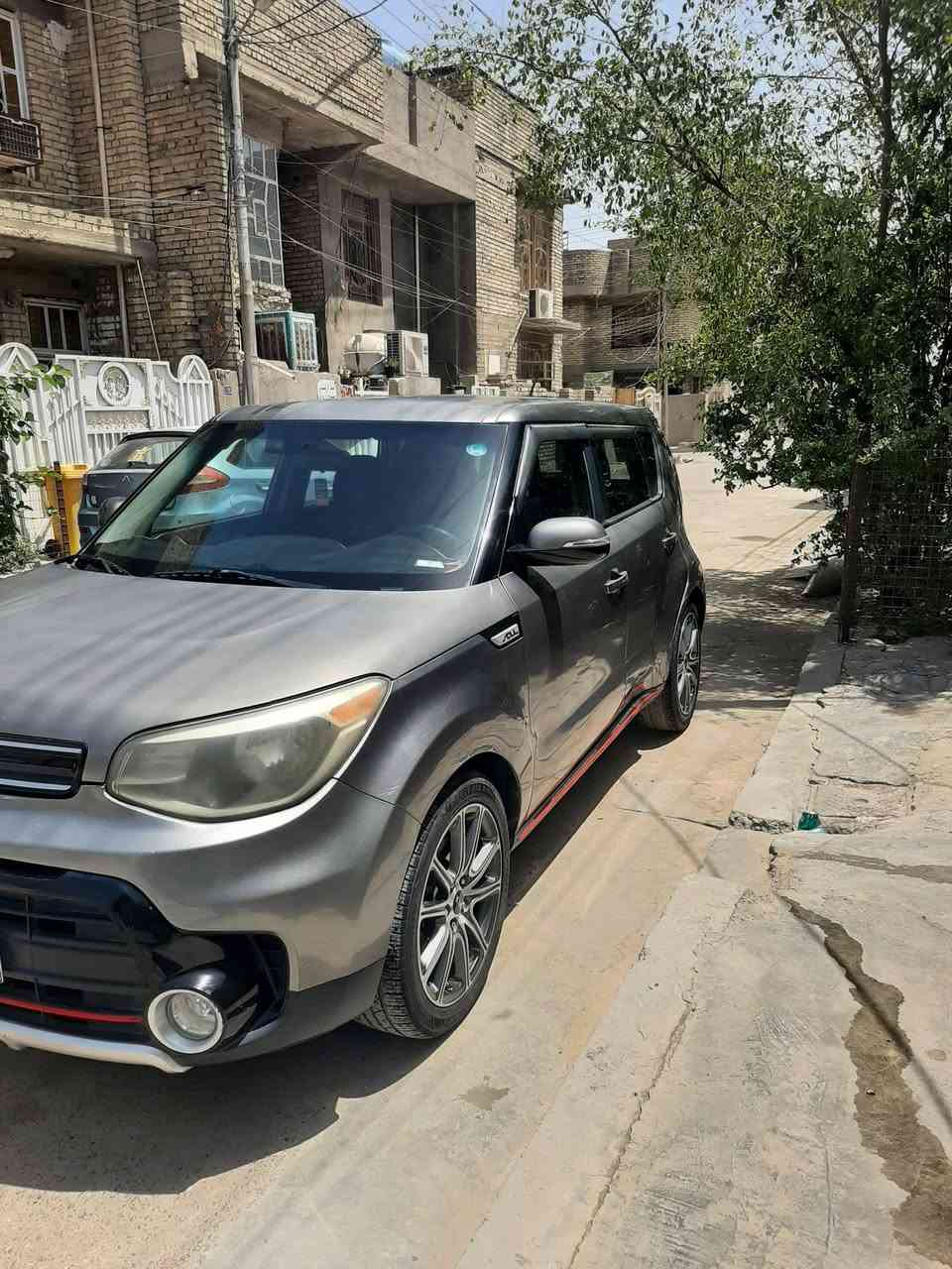 كيا صول موديل ٢٠١٩ وارد امريكي محرك ١٦٠٠ جي تي اي تيربو  فول  عدا الفتحه  بصمه تشغيل بصمه ابواب رقم شمالي تريد كفاله تريد تحويل السعر١١٥ورقه ماشيه٥٧الف بسمي  استفسار الاتصال على الرقم *********** مكان السياره العبيدي حي الرئاسه والسياره جاهزه من كل شي وما تصرف ربع عليه تبريد ثلج شاشه لمس تحكمات استيرن تئدفئه اشارير بمراي ونظام ايكو
