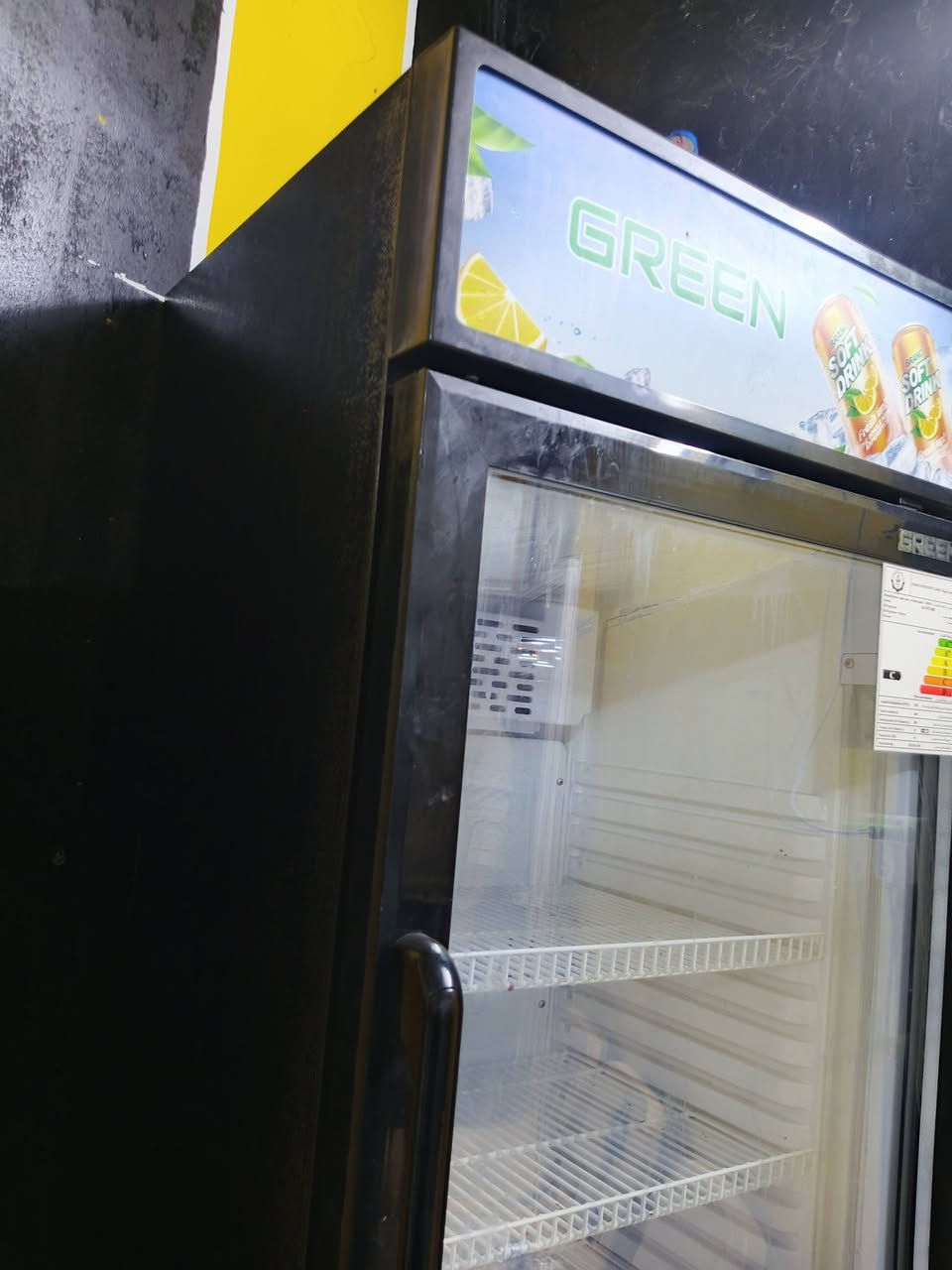 السلام عليكم متاح براد نظافة ١٠٠ السعر ٤٠٠ قفل الاتصال على الرقم ***********
