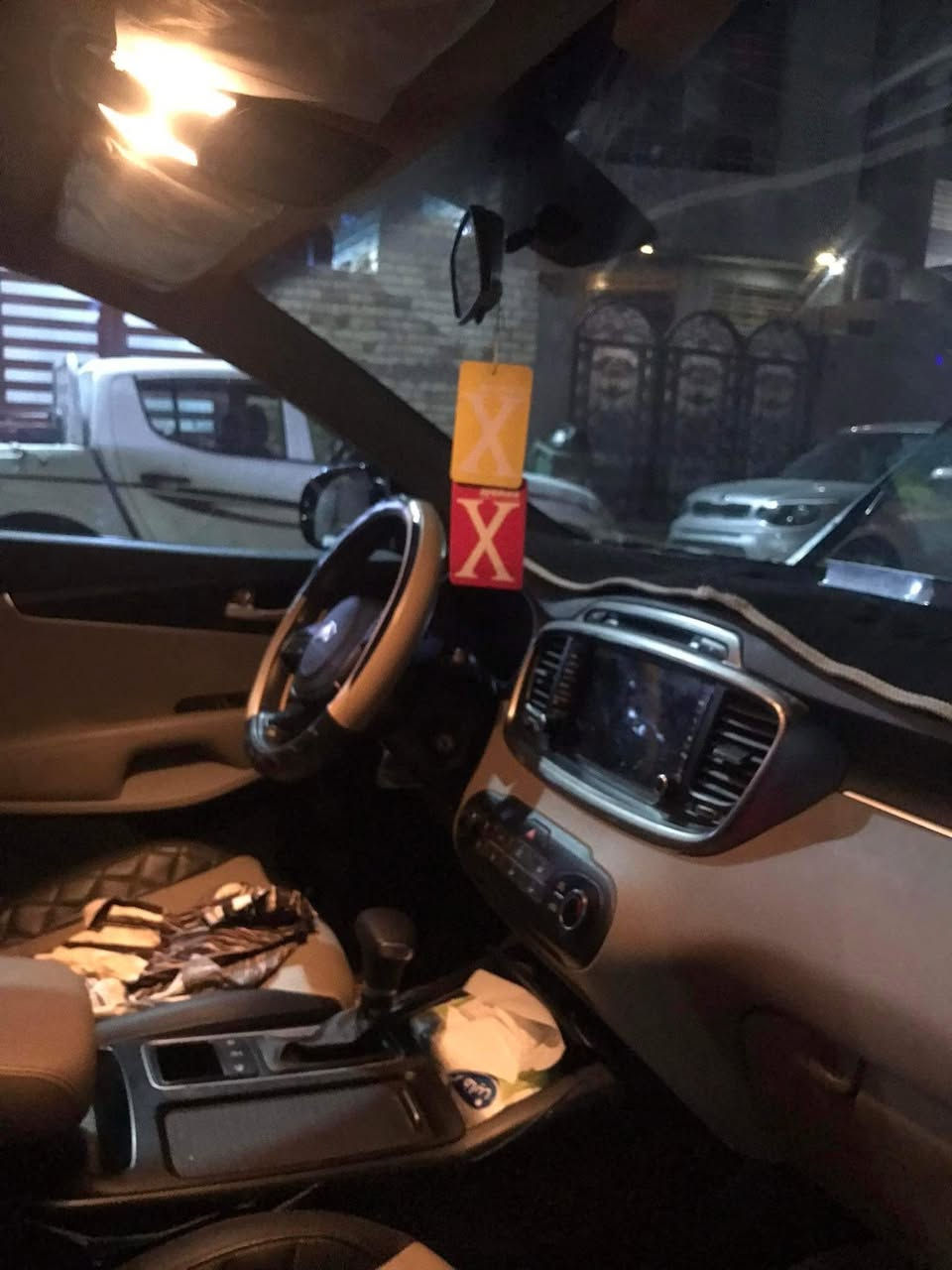 سورنتو 2020خليجي حبري
6V
سبعه راكب 
3قطع تبريد 
ماشية ثمانينات
حساس امامي
حساس خلفي
لد امامي خلفي شكل الحديث 
مري شفط
إشارة ترحيب
دوسات السياره 
شاشه كبيره تاب
كامره خلفيه
دواخل بيجي واسود 
تحكم جهتين 
اربع أنظمة قيادة/ ايكو تقليل صرف البانزين
حساس بارك
دوشمه جلد
وارضيات جلد تفصال 
باتري جديد
ويل كب كروم 
السيارة فور ويل مع دكمة لتفعيلها وتشغيلها
السيارة مكفوله من الحادث والتبديل والصبغ كير ومكينه مكفولات 
السيارة باسمي جديدة مشروع وطني رقم بغداد مداور ثاني يوم 
السعر ٢٣٩ وبيها مجال
مكاني بغداد للاستفسار الاتصال على الرقم ***********
