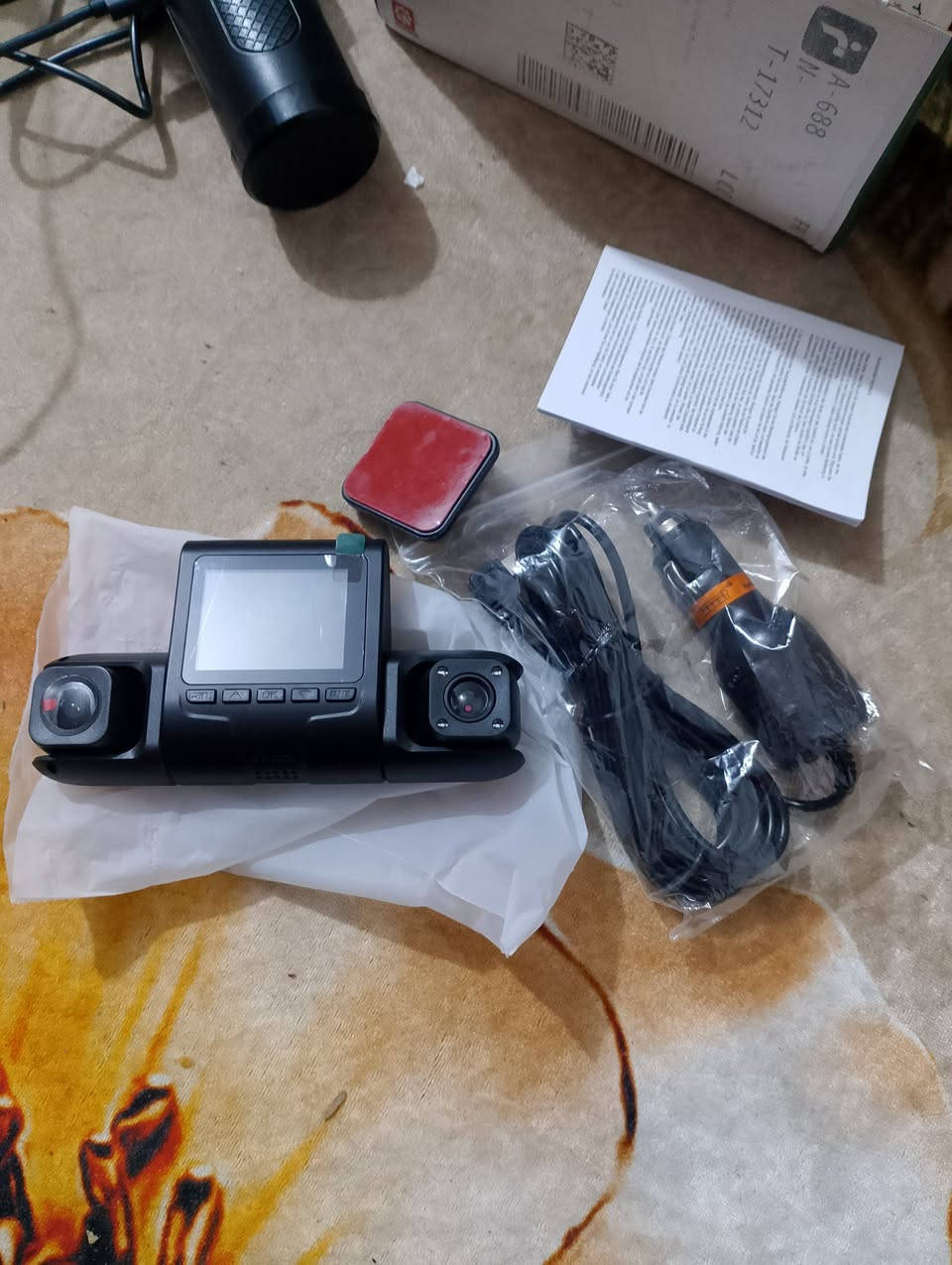 داش كام عدد 2 كاميرا امامية وداخلية 
القطعة 15الف قفل
فحص امام المندوب


**إذا كنت صاحب هذا الإعلان وتريد حذفه لأي سبب، رجاءا أرسل رسالة إلى الدعم الفني**