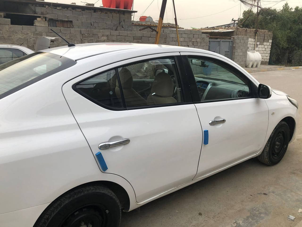 السلام عليكم صني هندي 2019 هسة جديدة 
السنوية باسمي 
بدون حادث ( فقط دحجة جاملغ السائق موضح بالصور)
السعر 97 وبيها مجال قليل
العنوان البياع/ تقاطع درويش
***********
