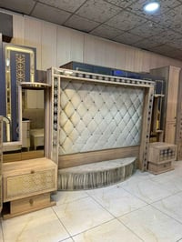 غرفه نوم • اثاث خشبي