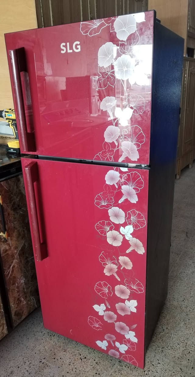 أغراض منزلية للبيع بأسعار مناسبة ***********
