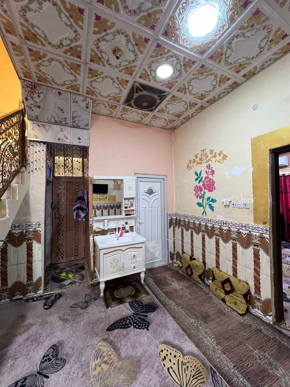 يتوفر دار سكن للبيع 🏠
#المساحة :: 180م #ركن على شارعين
البناء فرمستون وبلوك .
إبي الخصيب - البهادرية - شارع سيد غريب .
ملك صرف زراعي عراقي نموذج 25
#يحتوي :: كراج . محل . صالة معزولة عن موزع الغرف .
أستقبال #شغل جبس بورد . موزع غرف . مناور عدد 2 .
غرفتين منام . موزع . صحيات داخلية . مطبخ .
#السعر :: 85 مليون قابل للتفاوض .
#للأستفسار :: ***********
***********
