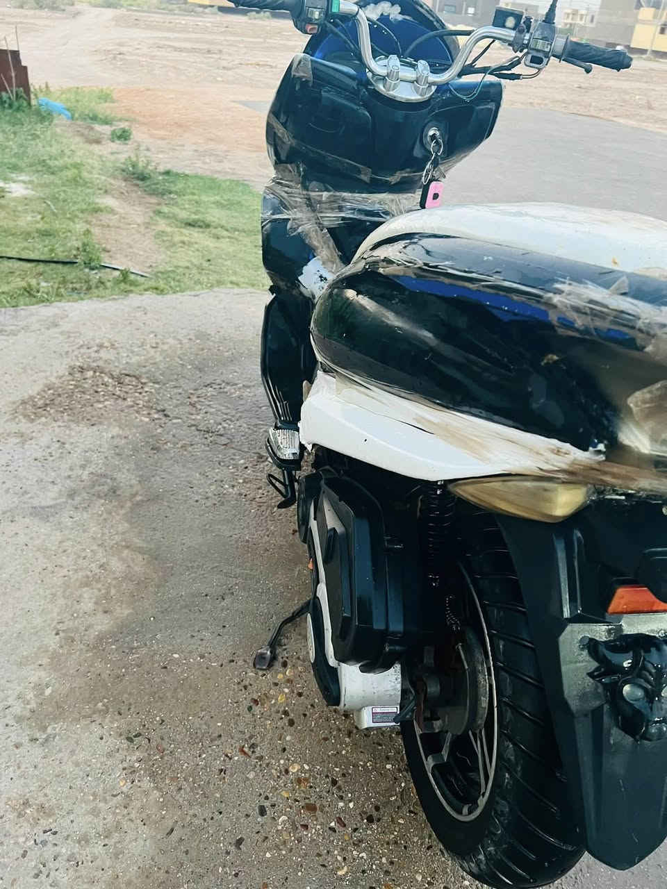 سلام عليكم دراجه للبيع كلش نضيفه بس رادله كفرات محرك وكلشي فول 400بيه مجال لن مستعجل عل بيعه


**إذا كنت صاحب هذا الإعلان وتريد حذفه لأي سبب، رجاءا أرسل رسالة إلى الدعم الفني**
